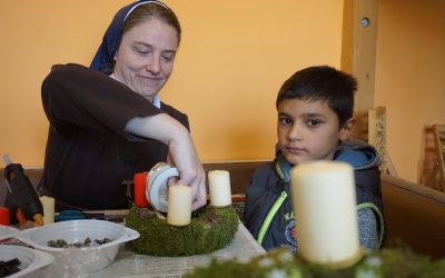 Adventi koszorú készítése